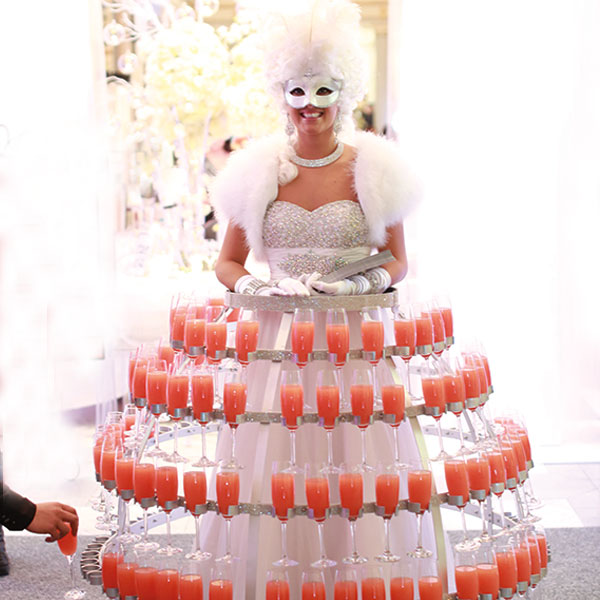 LADY-WITH-DRINKS