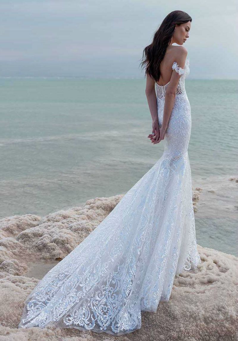 Brides planning a 2020 wedding will love Pnina Tornai ElegantWedding