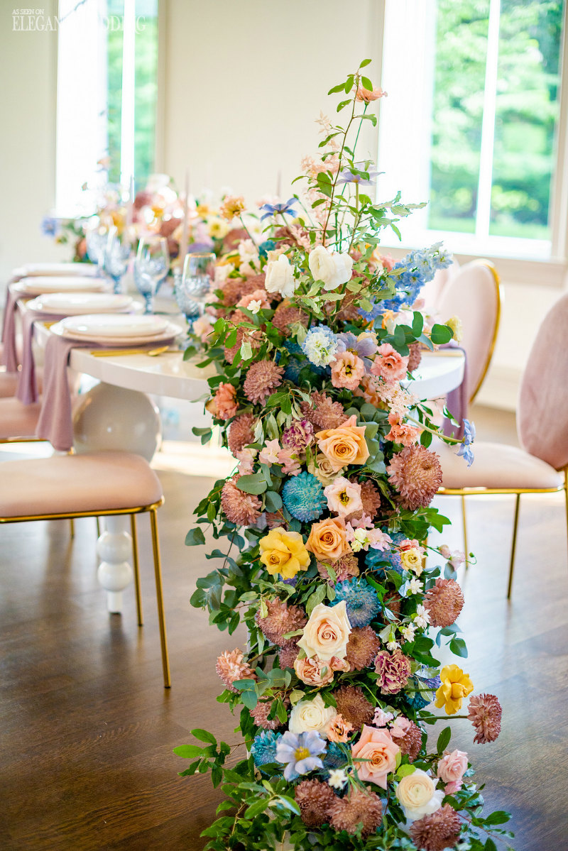 glamorous wedding theme46 glamorous wedding theme with cascading flowers