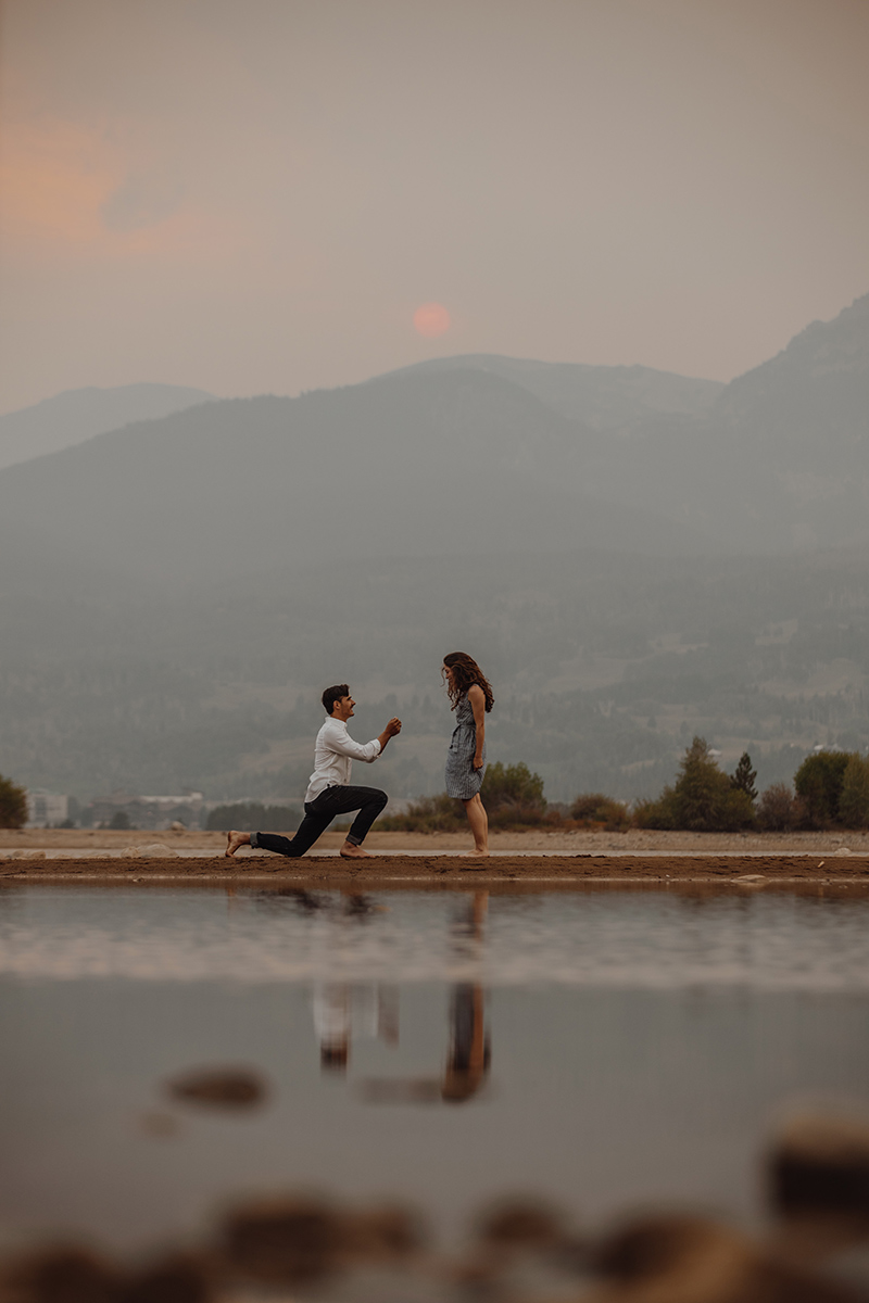10-ways-and-places-to-pop-the-question 10 Unique Places to Pop the Question
