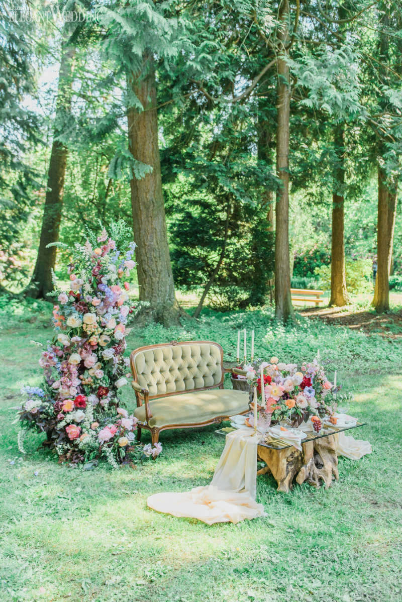 garden-of-eden-bridal-couch-5 sweet heart table setting