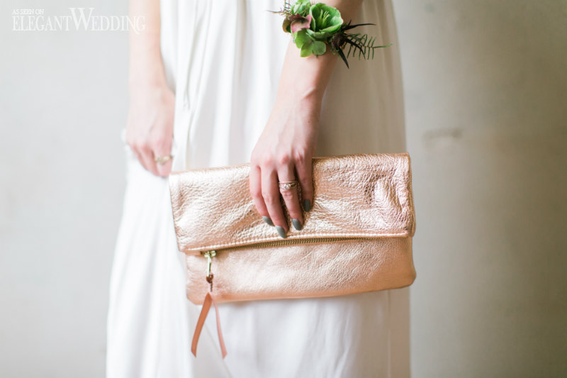 BEST OVERNIGHT BAGS FOR YOUR WEDDING3 leather overnight clutch bag