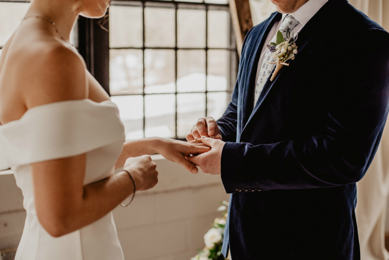 pexels-emma-bauso-2253842 vows