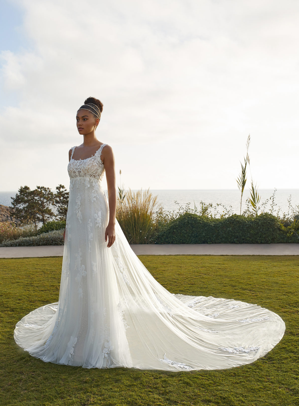 empire wedding gown look wedding dress guide