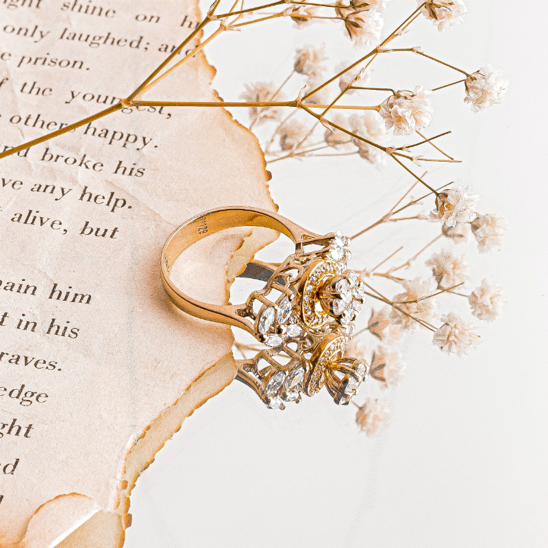 sama-hosseini-CtZZAif-WfQ-unsplash statement ring