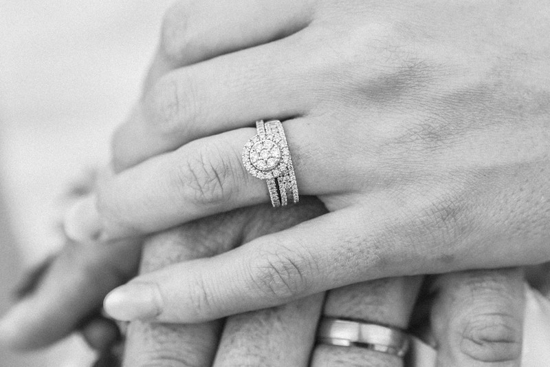 stacking-wedding-rings-diamons stacked style rings