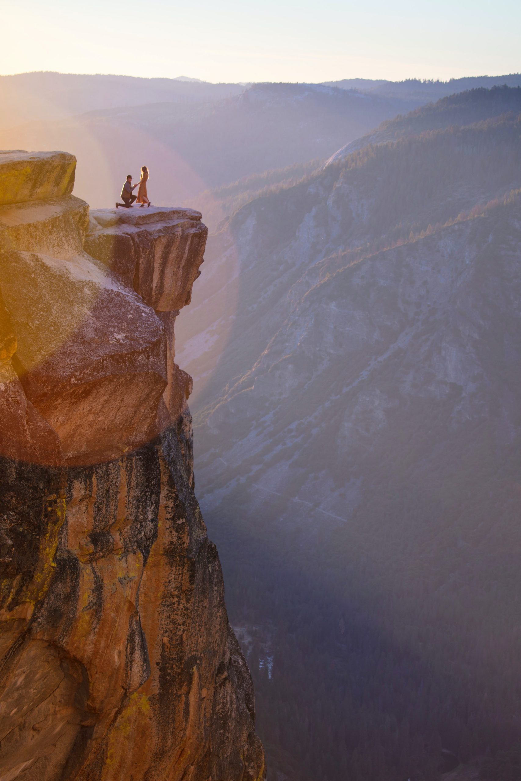 stephen-leonardi-jnOpUCUkAyg-unsplash planning a wedding proposal