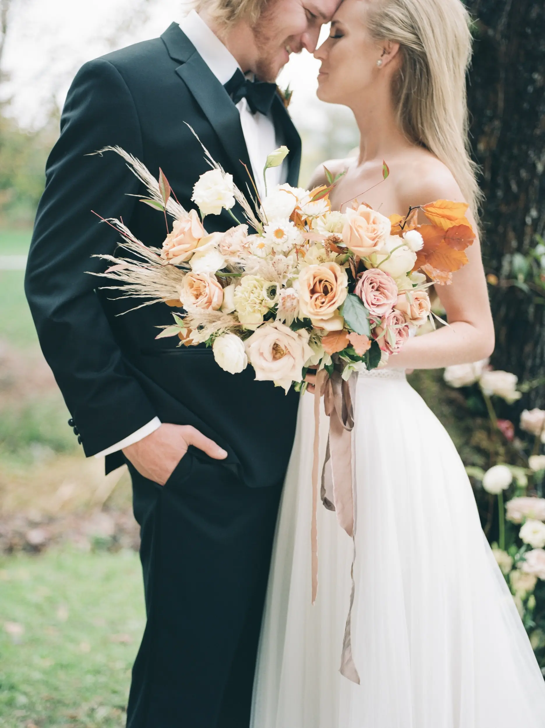 jenrette-fowler-Hkw-UkmhYV8-unsplash start planning your wedding