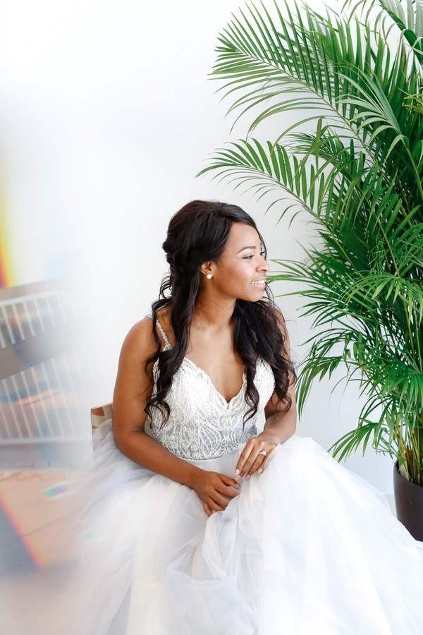 Elegant Velvety Blues Hilton Clearwater Beach Styled Shoot _Lifelong Photography Studio_LifelongPhotographystudio54_low bride