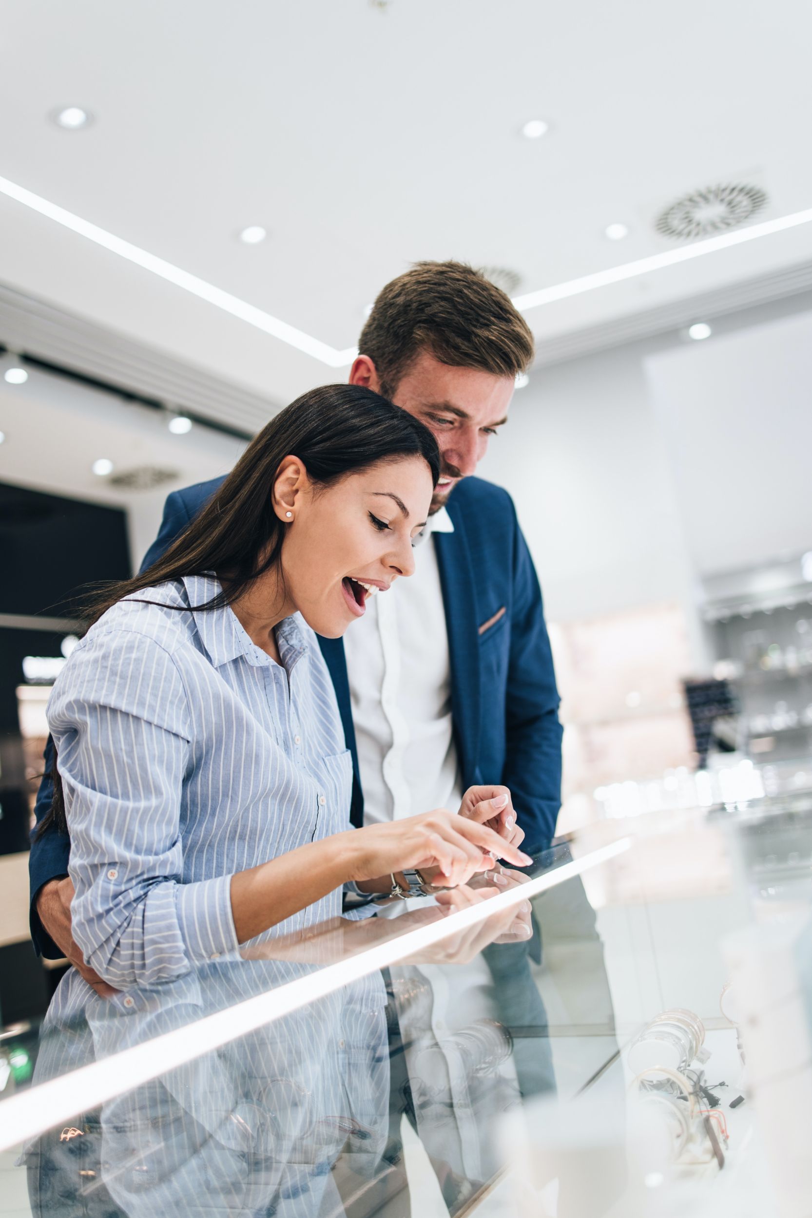 getty-images-RRkvFC47JzU-unsplash fun shopping for an engagement ring