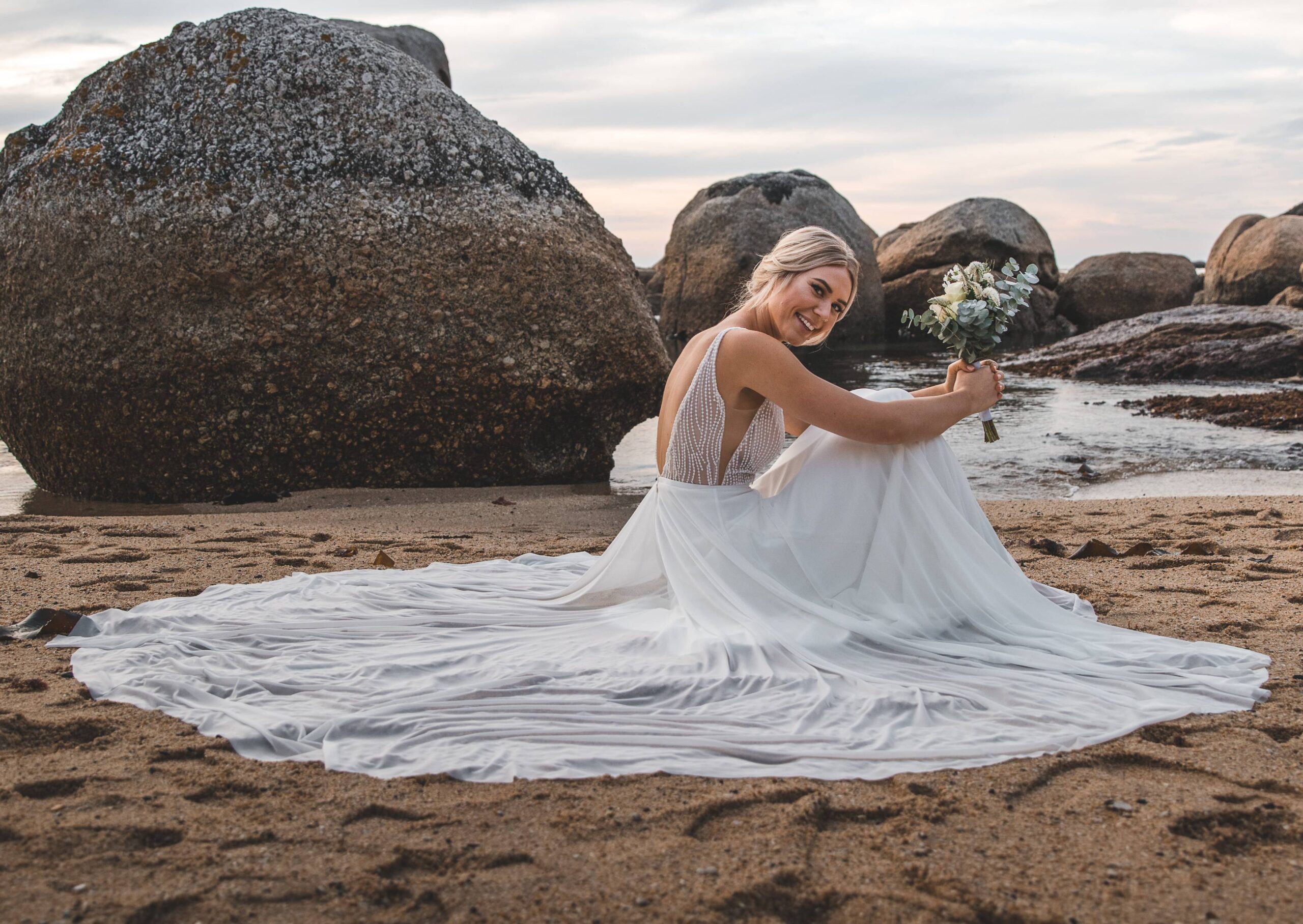 kyle-mills-qGlYbWow11Q-unsplash destination wedding