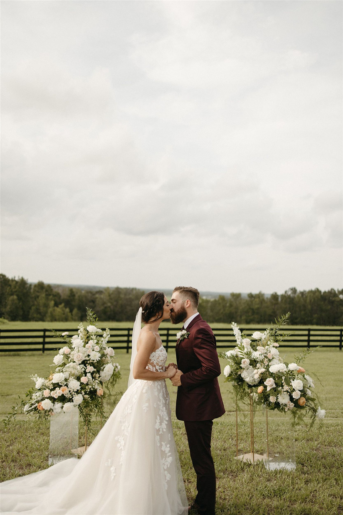 French Style Venue in Florida_Janel Herranz Photography, LLC_5P3A9324-117_low spanish garden wedding inspiration