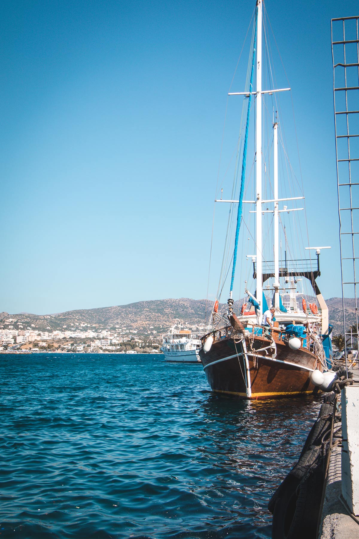 adrien-delforge-20ohlNsX8D4-unsplash Honeymoon in Heraklion