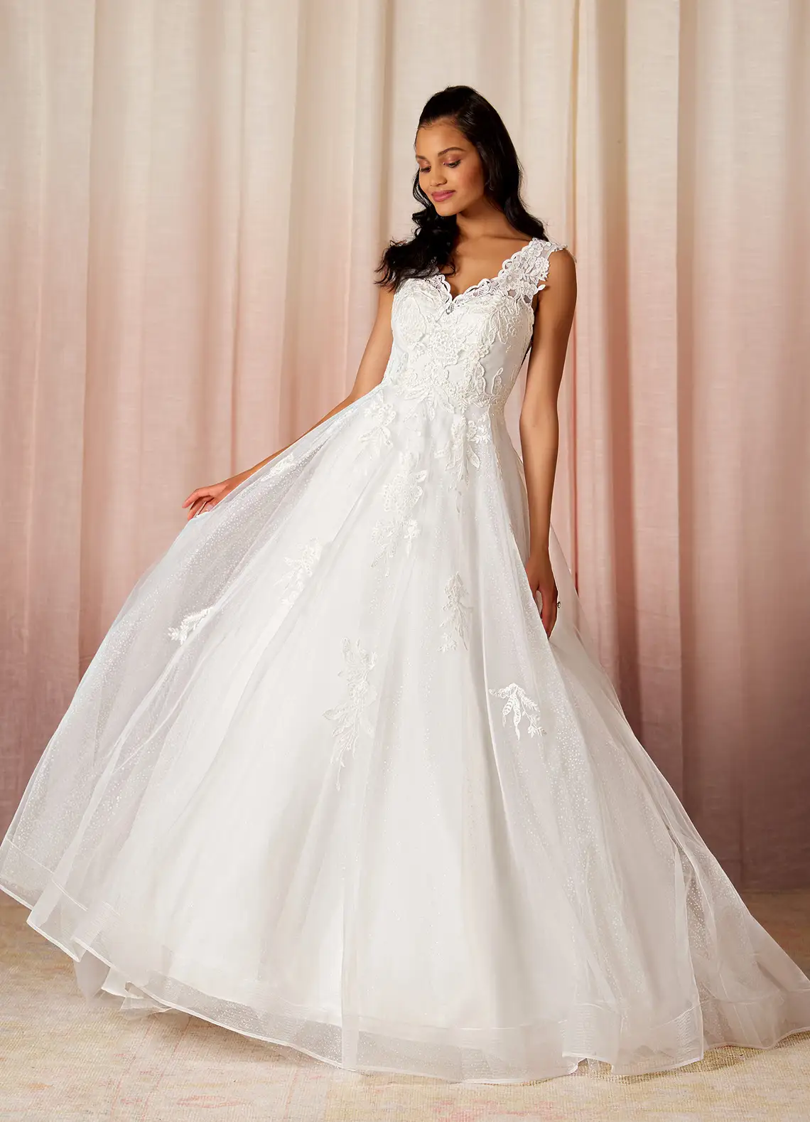 87697f8fc8d7bc4d722b307a1642ed22.jpg Azazie A-Line Sweetheart Lace Sweep Train Dress Diamond White/Champagne
