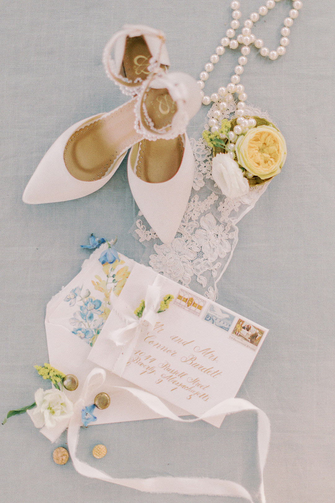 Whimsical-Garden-Wedding_Katrina-Bernard-Photography_Katrina-Bernard-Photography--83_low wedding invitations for a whimsical theme