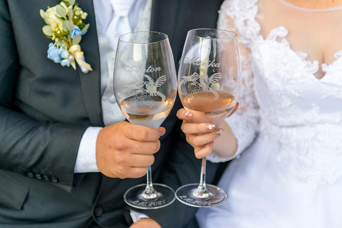 pexels-filip-sestrenek-195922998-11474356 Perfect Champagne Glasses for Your Wedding Toast