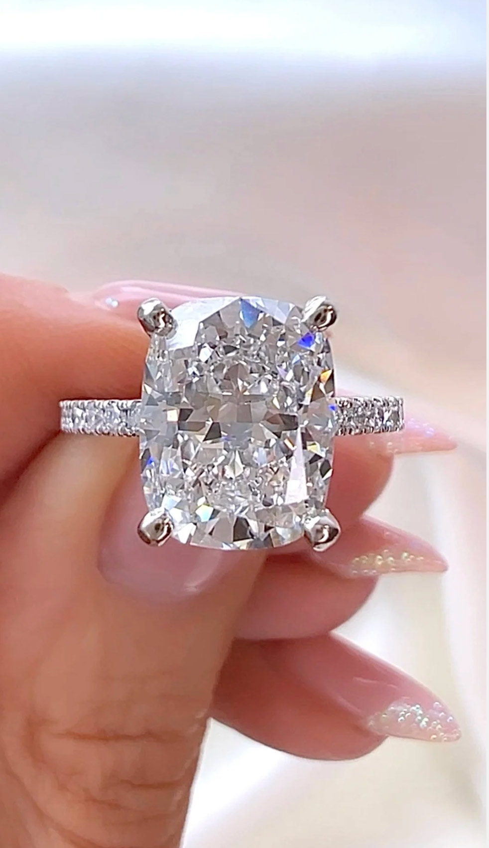 luxury-diamond-rings luxury diamond