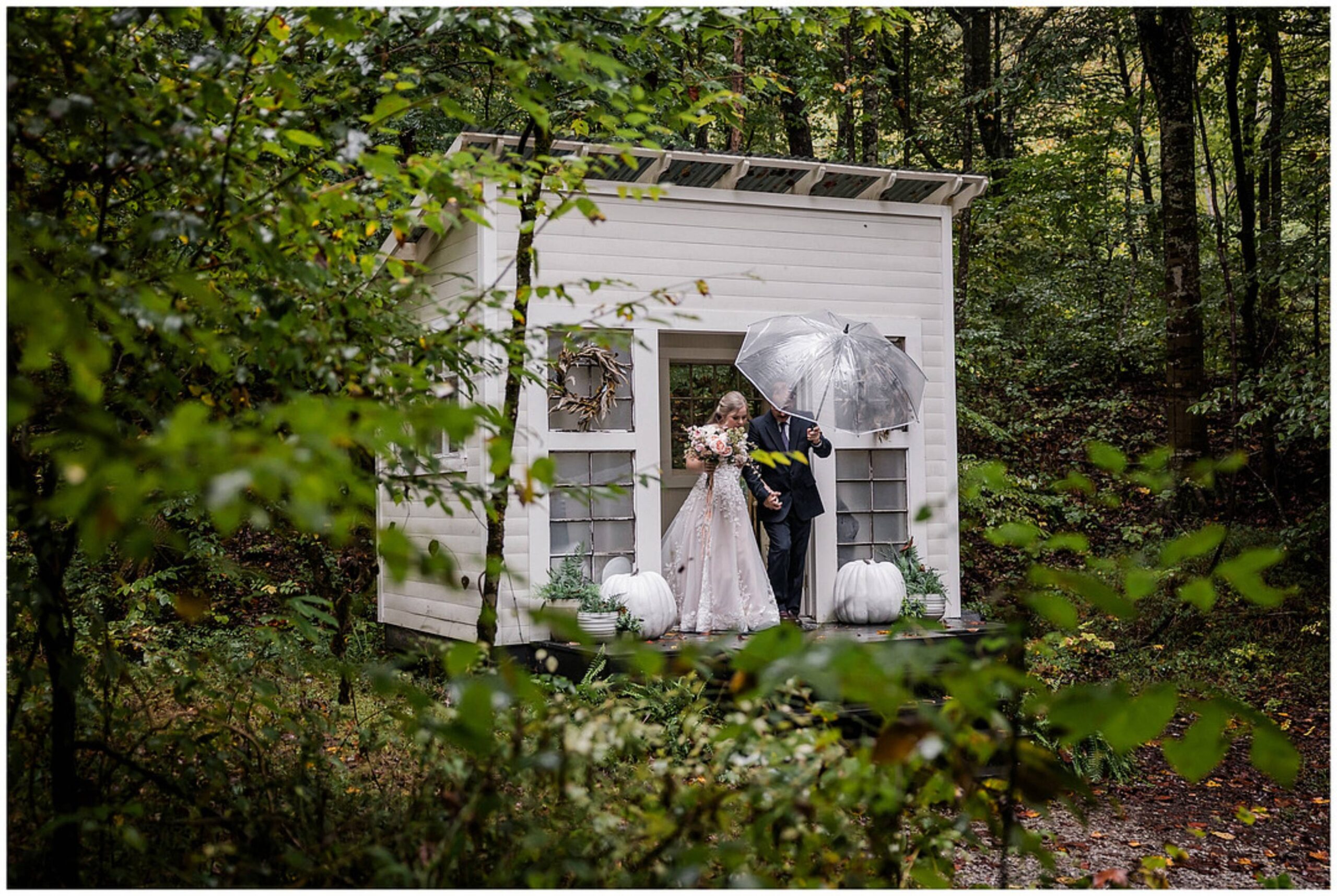 Kerr _Hagerman _Star Noir Studio_2024-10-15_0025_low wedding in the woods