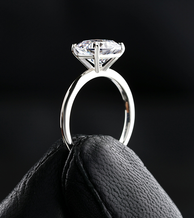 pexels-the-glorious-studio-3584518-9953654 sizing a diamond ring
