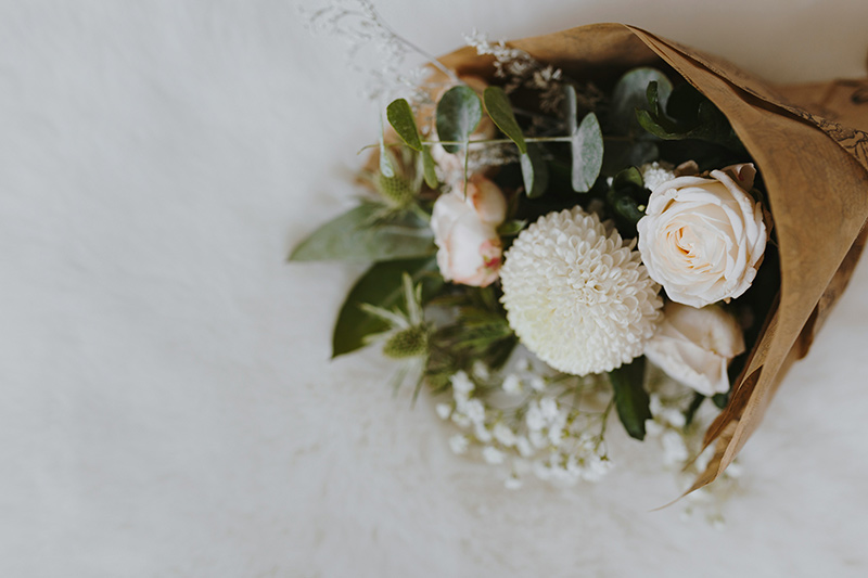 curated-lifestyle-cfma6v9wPUA-unsplash online flower order