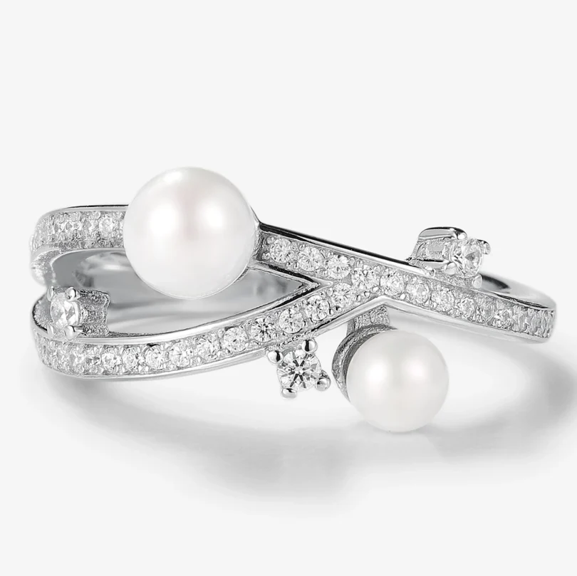 pear engagement ring