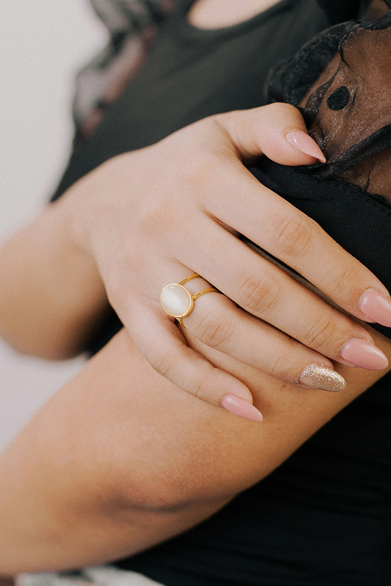 oscar-ramirez-bhk_m8ACGRY-unsplash opal ring