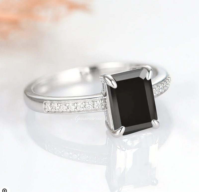 A-black-onyx-engagement-ring-6 A black onyx engagement ring
