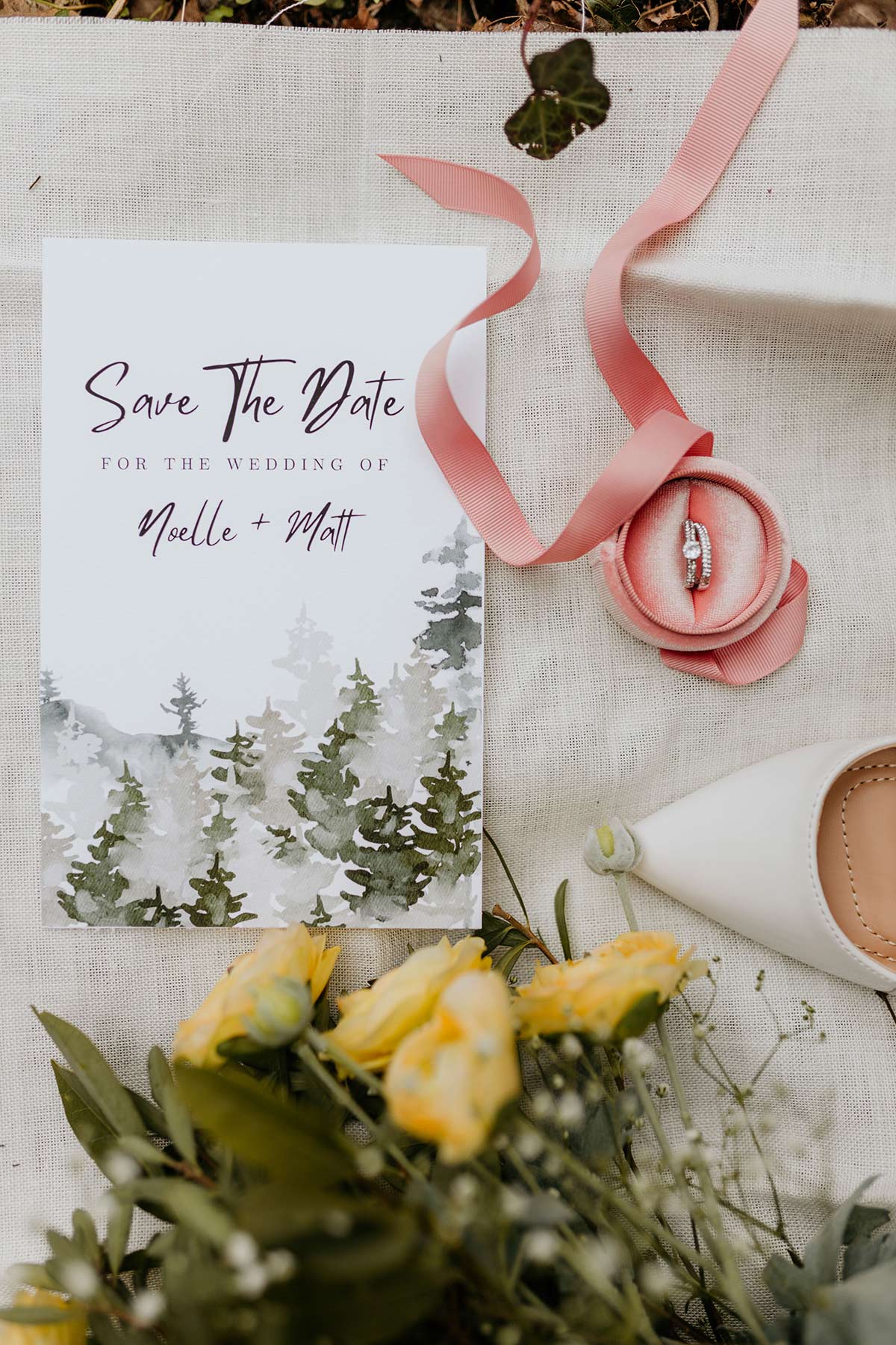 pexels-kathrinepnw-12627884 save the date