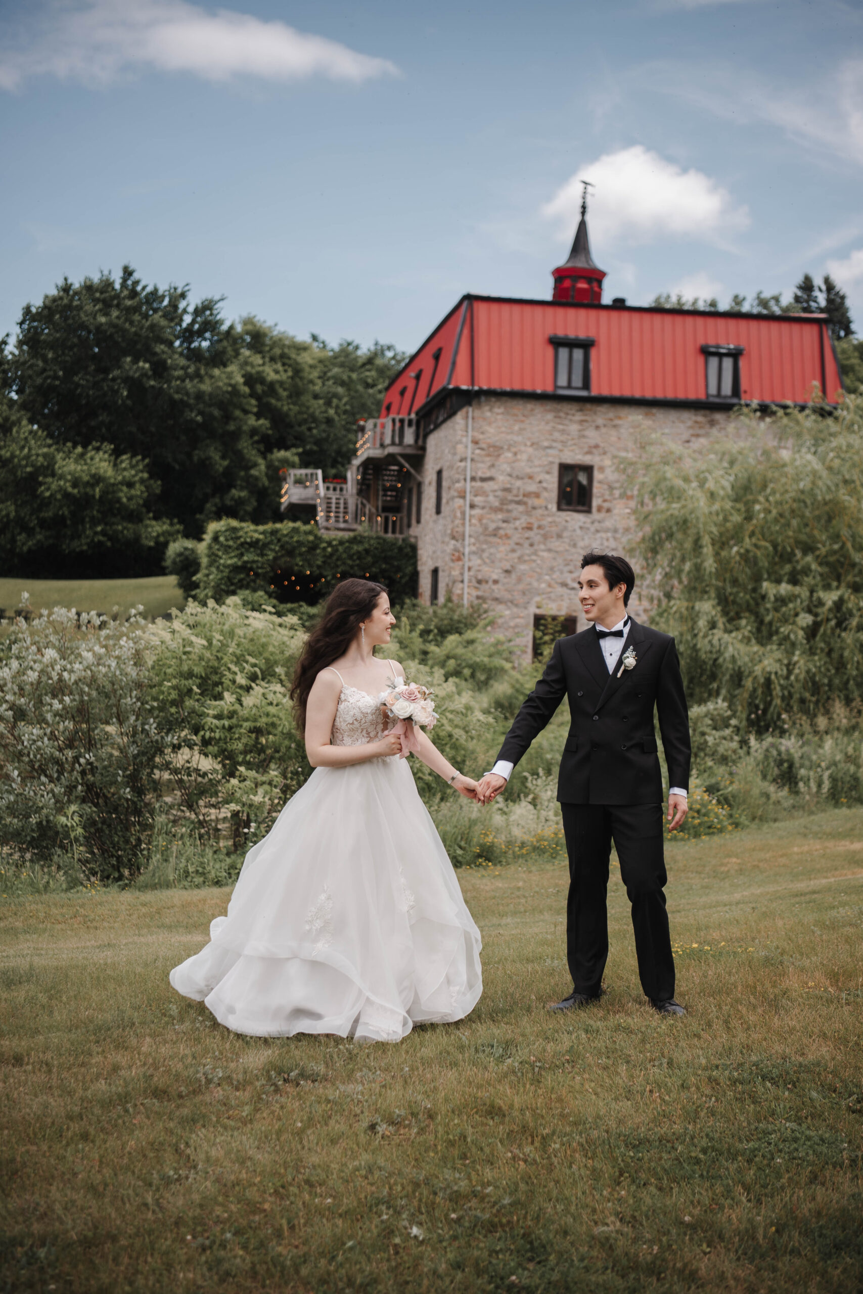 Amélie & Edwin hiring a wedding officaint in quebec