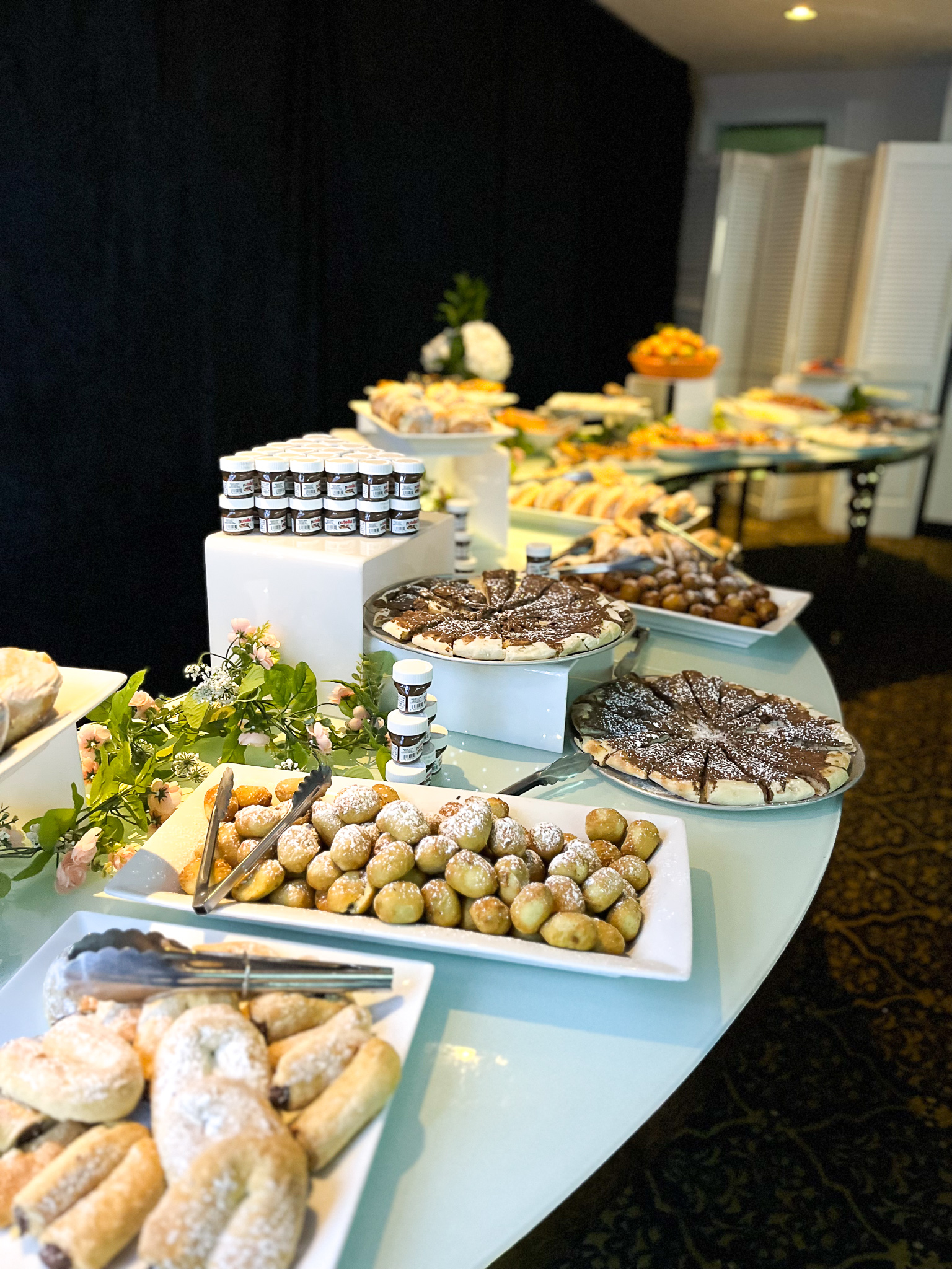 plaza le rizz food stations plaza le rizz