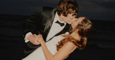 find the best tuxedo in montreal
