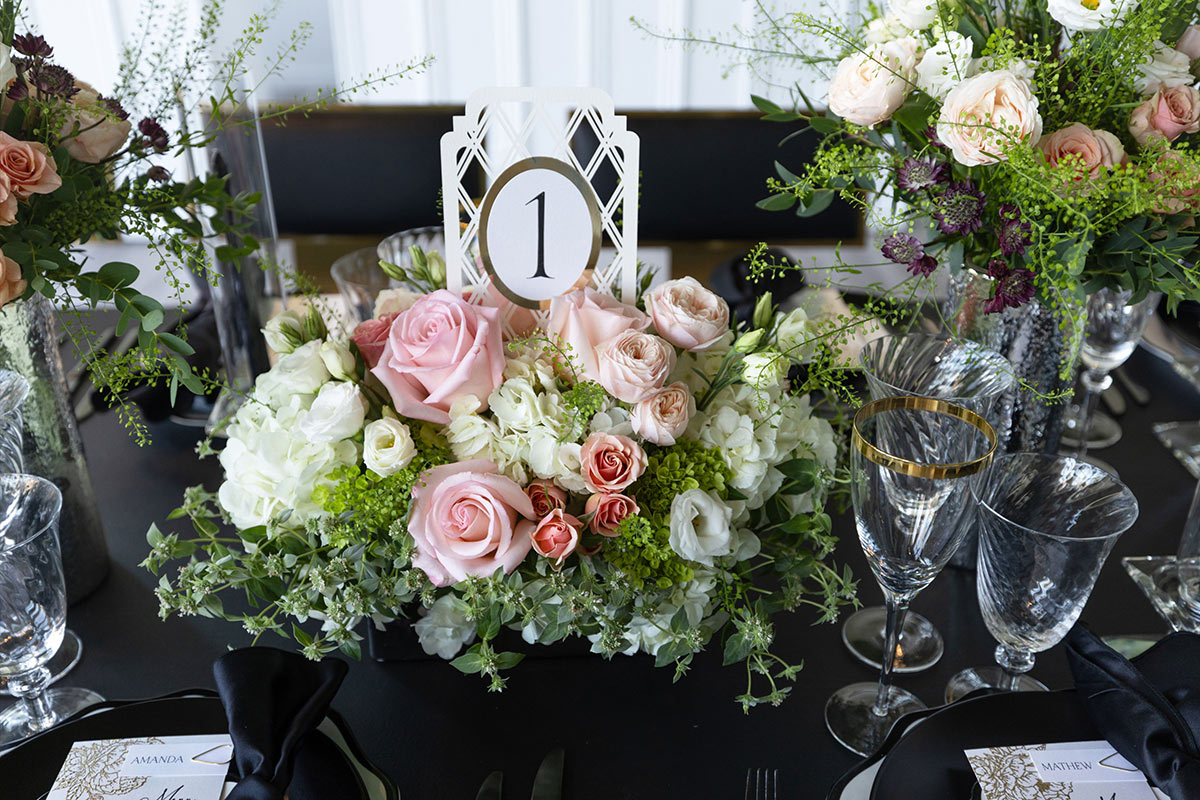 OMBELLE-FLEURISTE-TABLE Ombelle fleuriste montreal florist